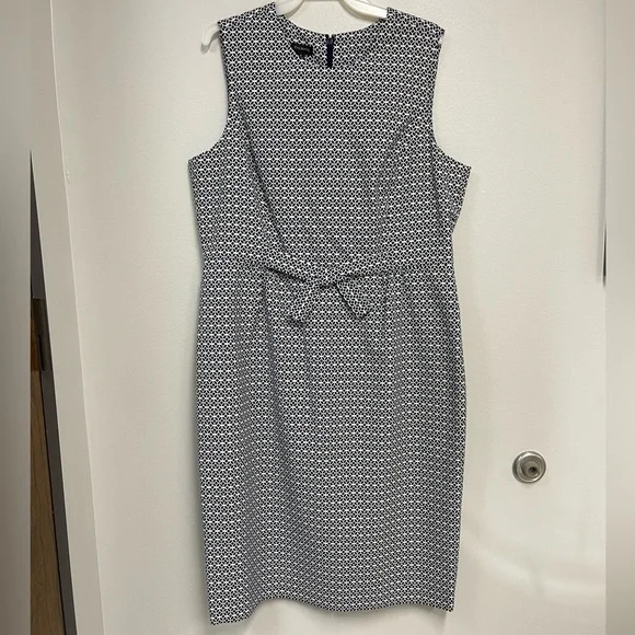 NWT Talbots Bow-Front Patterned Dress - Picture 2 of 15